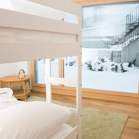 Valmala Flat For 5 People And A Family Dog With Fenced Garden *