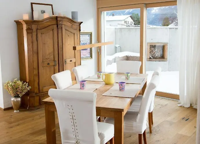 Valmala Flat For 5 People And A Family Dog With Fenced Garden Lenz