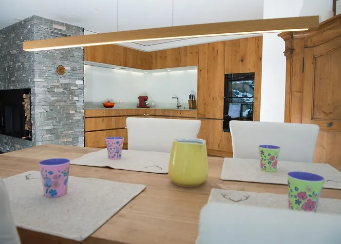 Valmala Flat For 5 People And A Family Dog With Fenced Garden