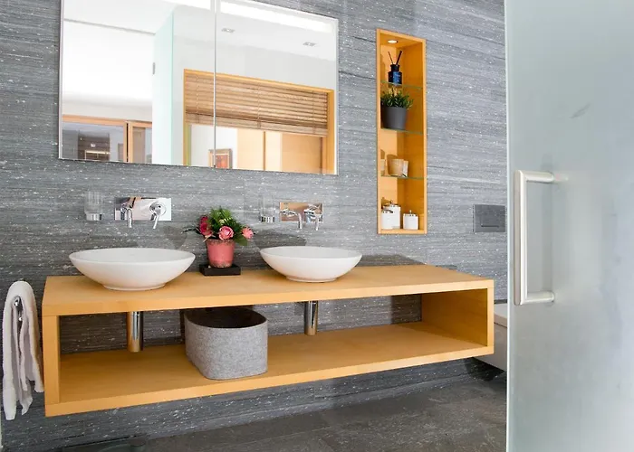 Valmala Flat For 5 People And A Family Dog With Fenced Garden Daire *