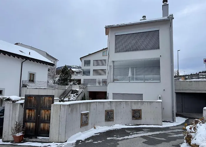 Daire Valmala Flat For 5 People And A Family Dog With Fenced Garden Lenz