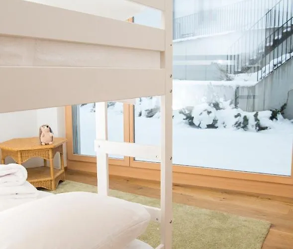 Valmala Flat For 5 People And A Family Dog With Fenced Garden *